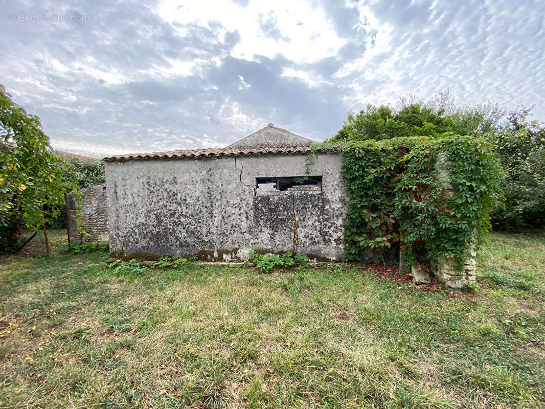 Terrain à LE CHATEAU-D&#039;OLERON