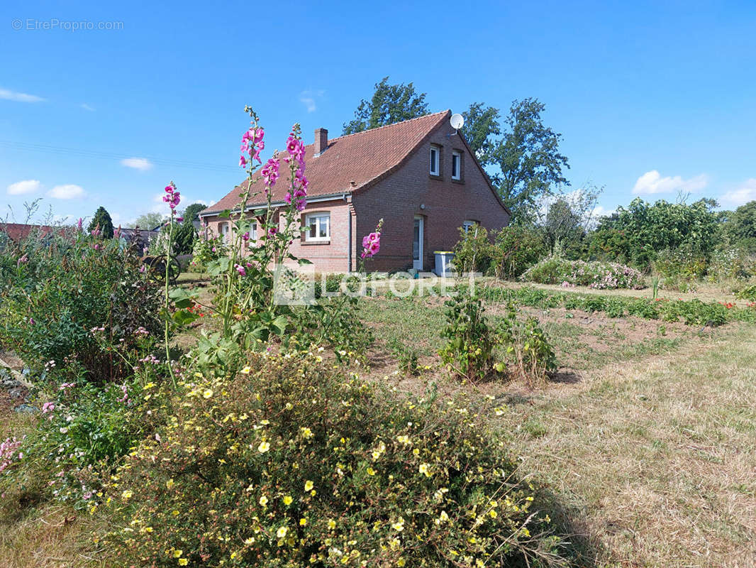 Maison à AUXI-LE-CHATEAU