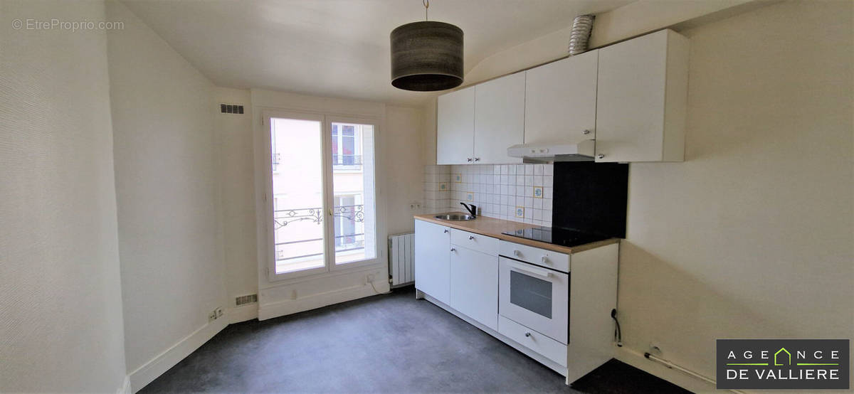 Appartement à COURBEVOIE