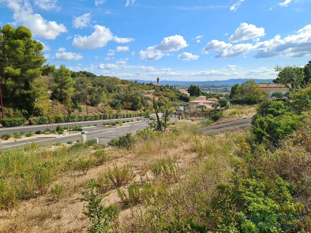 Terrain à CLERMONT-L&#039;HERAULT