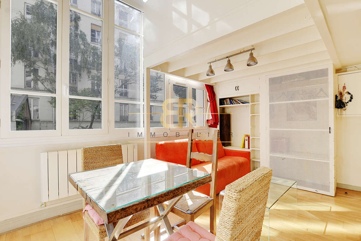 Appartement à PARIS-6E