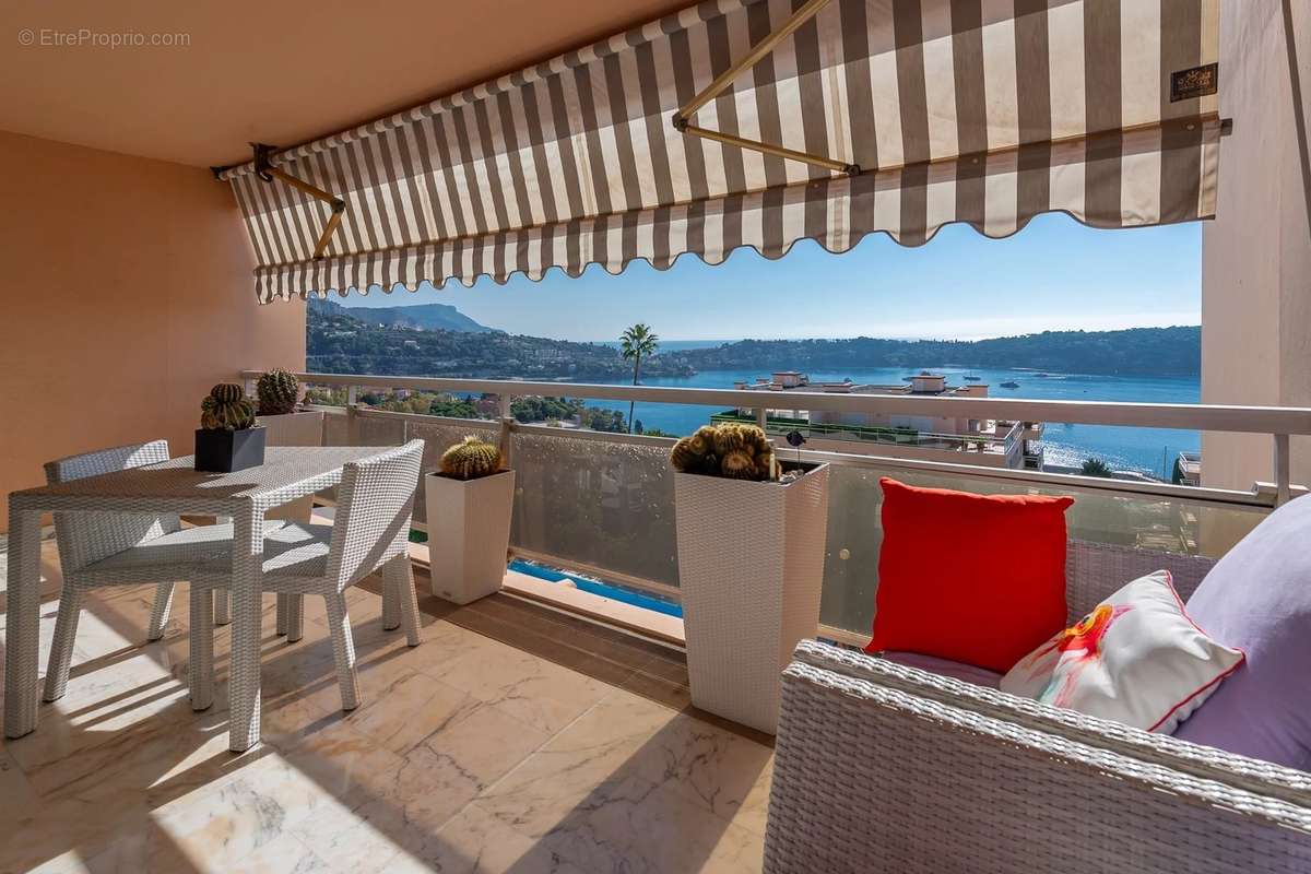 Appartement à VILLEFRANCHE-SUR-MER