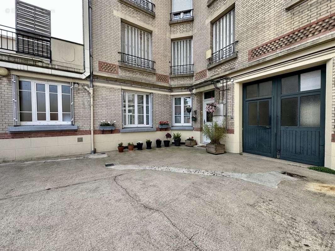 Appartement à MAISONS-ALFORT