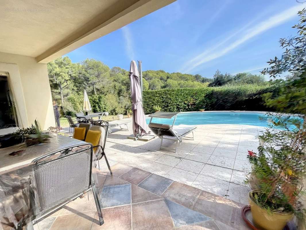 Maison à MOUGINS