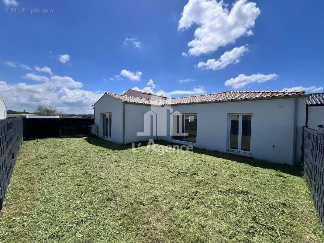 Maison à SAINT-SULPICE-DE-ROYAN