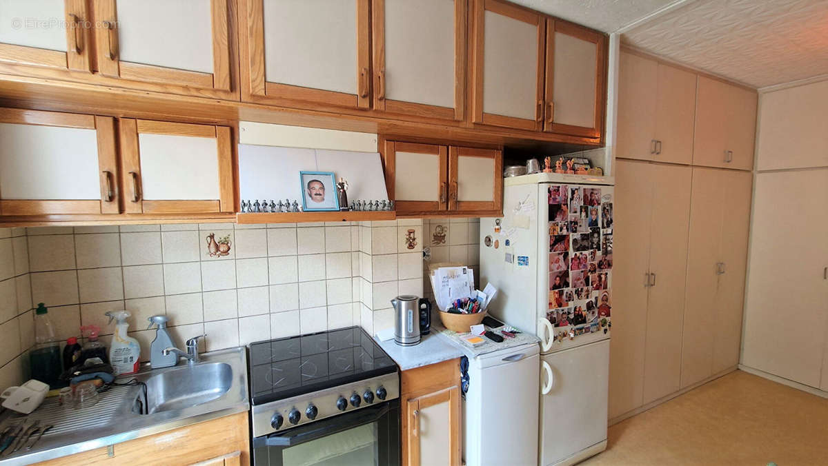 Appartement à MARSEILLE-5E