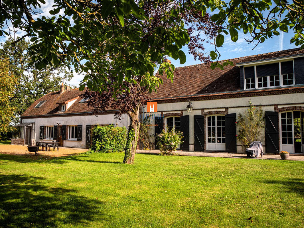 Maison à THIRON-GARDAIS