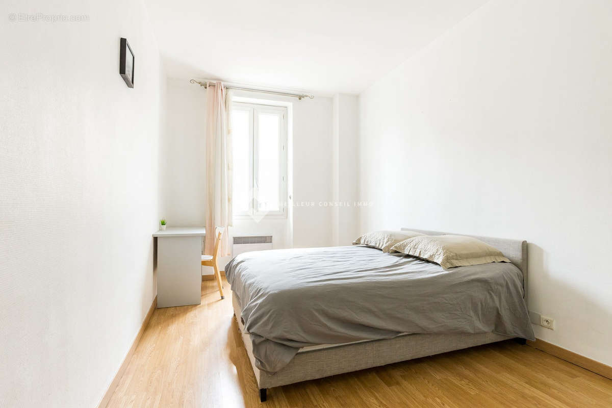 Appartement à MARSEILLE-6E