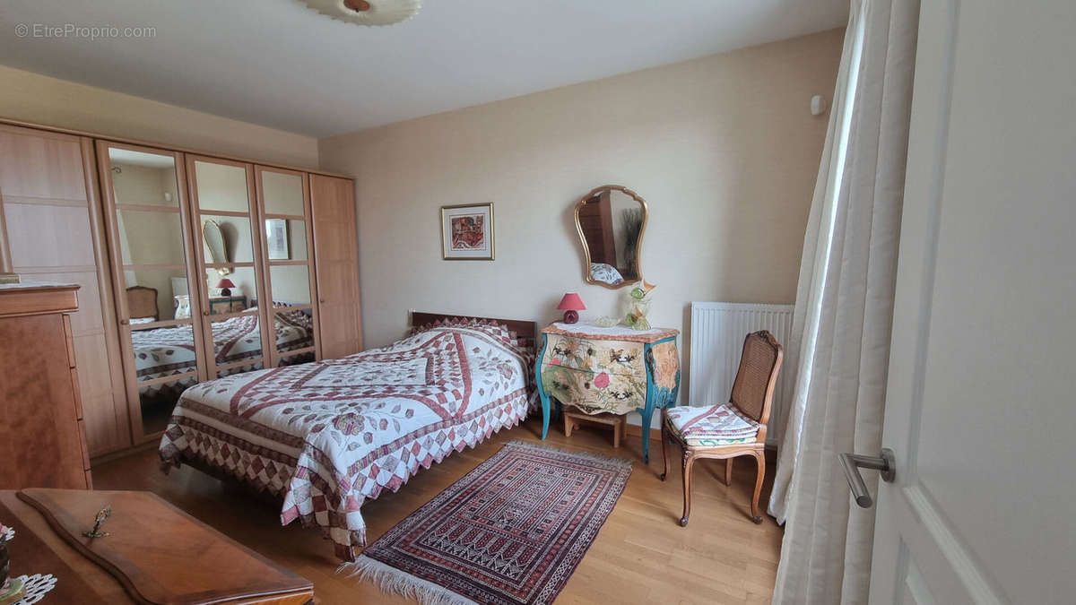 Appartement à PARAY-LE-MONIAL