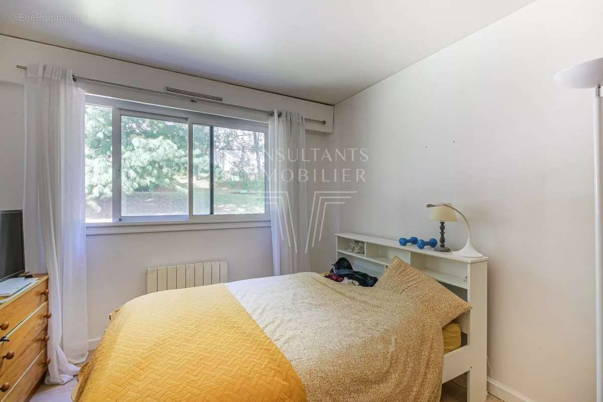 Appartement à SURESNES