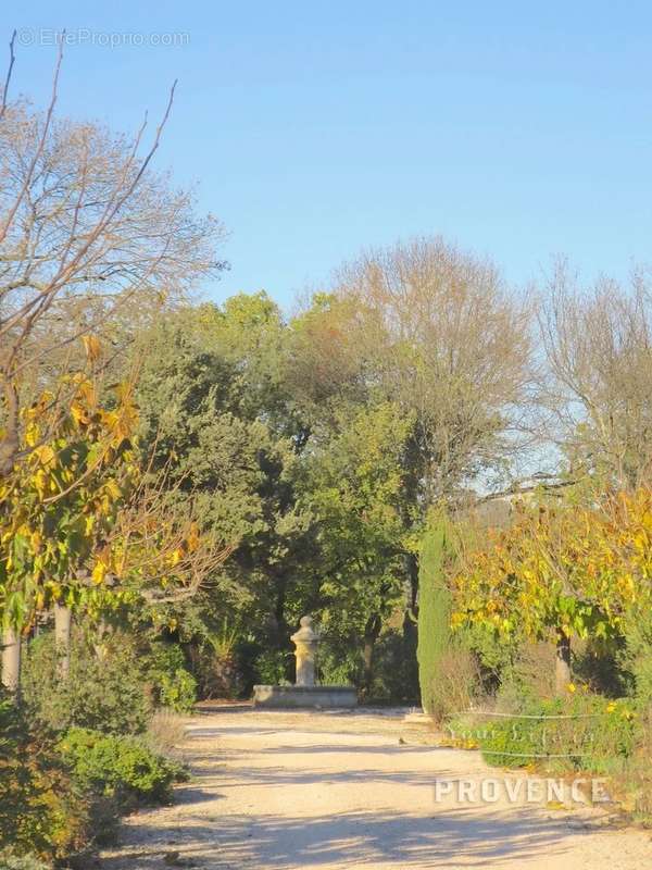 Maison à LE CANNET-DES-MAURES