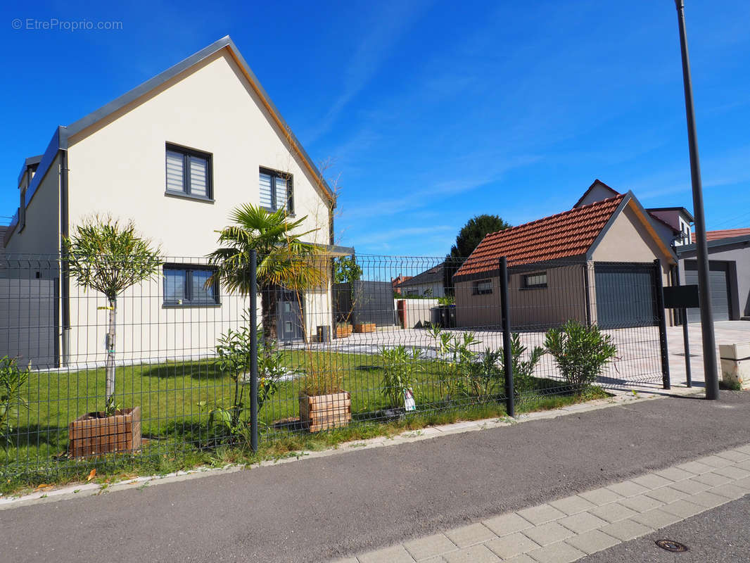 Maison à HANGENBIETEN