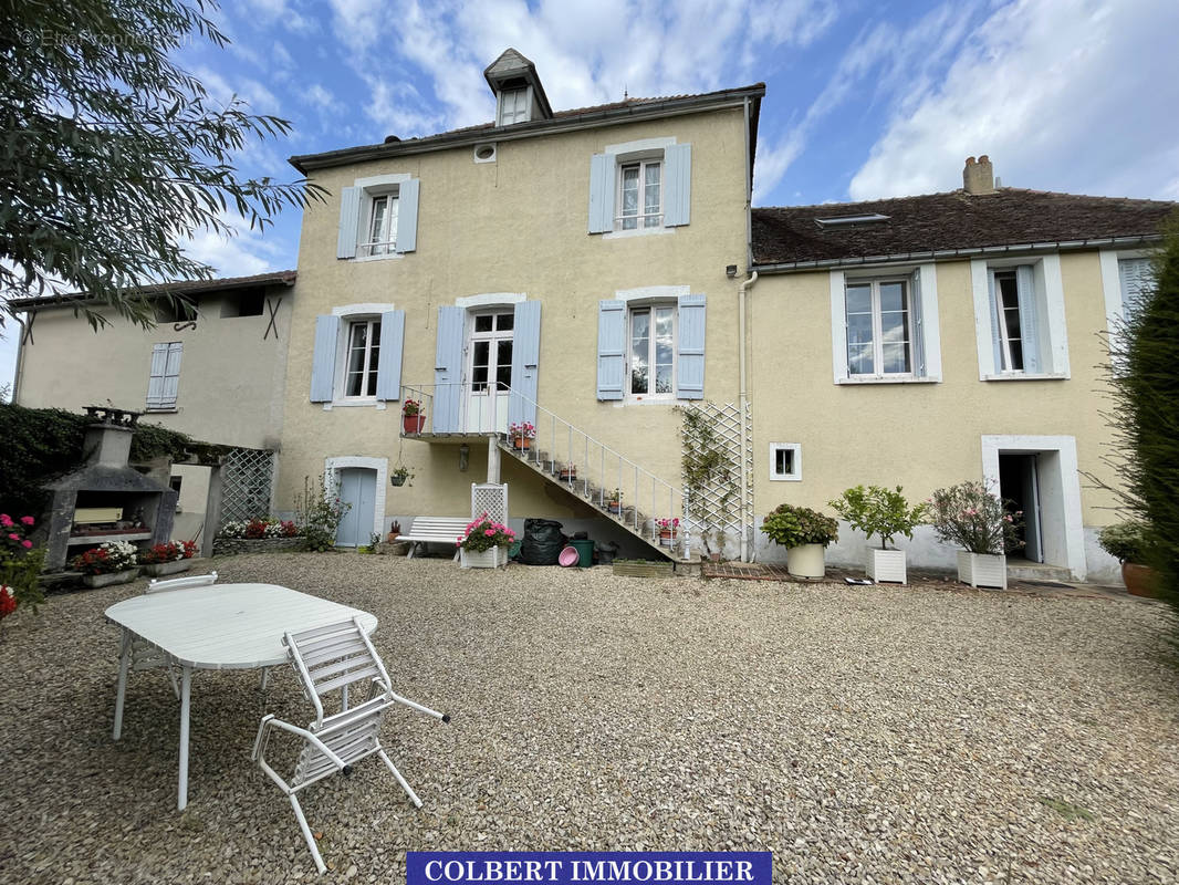 Maison à AUXERRE