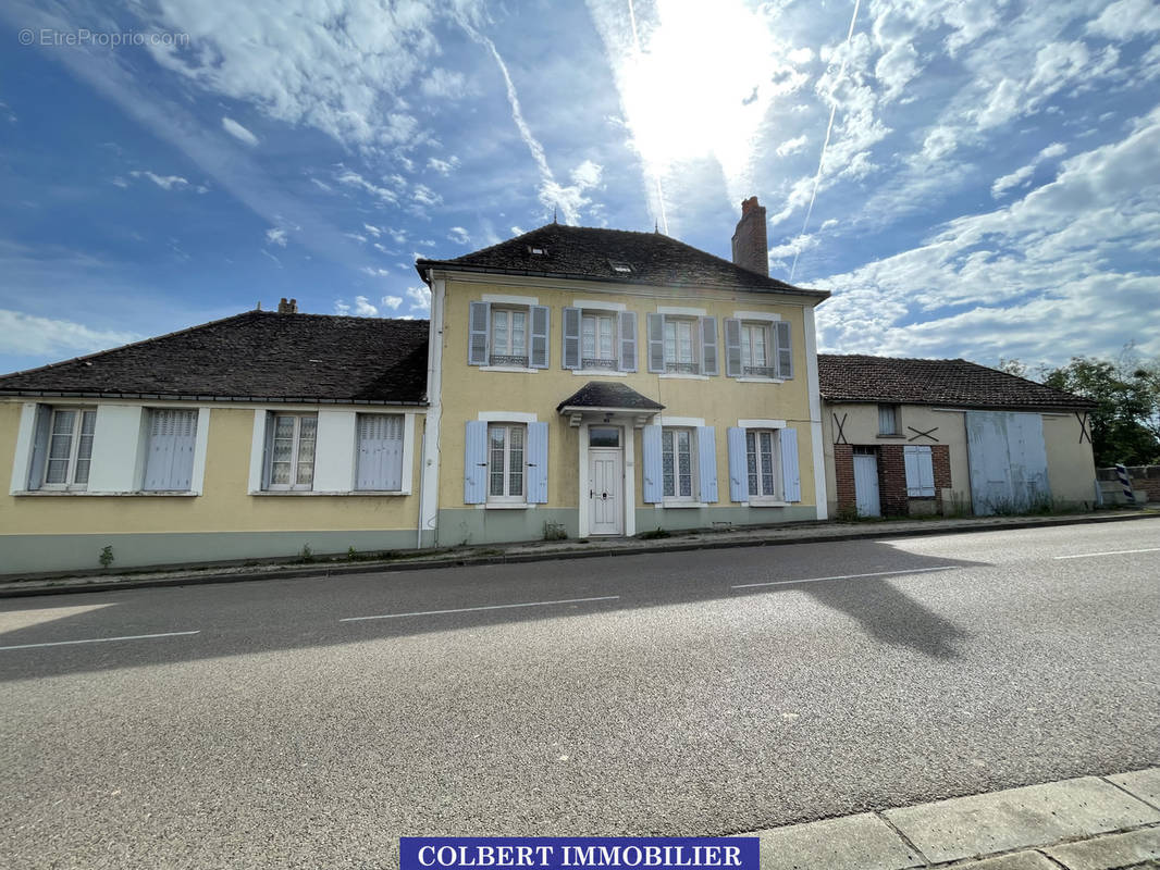 Maison à AUXERRE