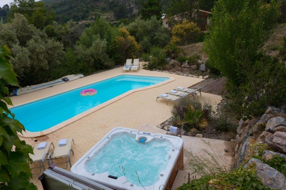 Maison à CAUNES-MINERVOIS