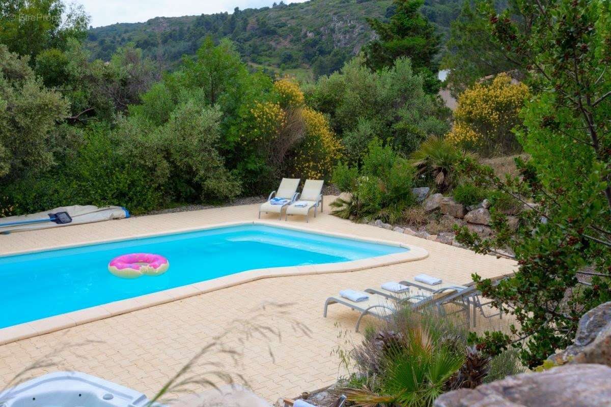 Maison à CAUNES-MINERVOIS