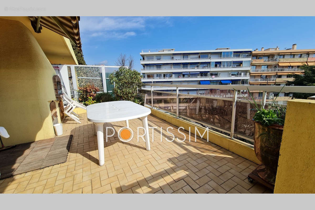 Appartement à CAGNES-SUR-MER