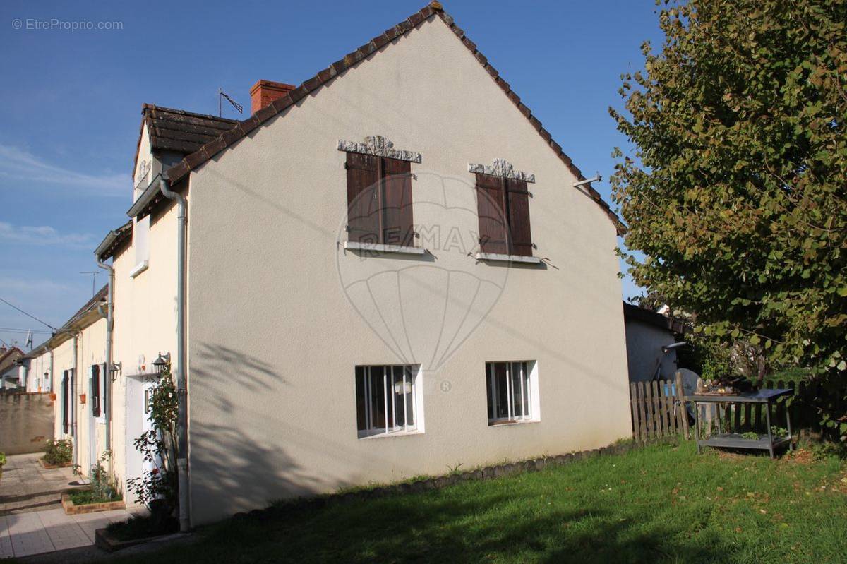 Maison à SAUVIGNY-LES-BOIS