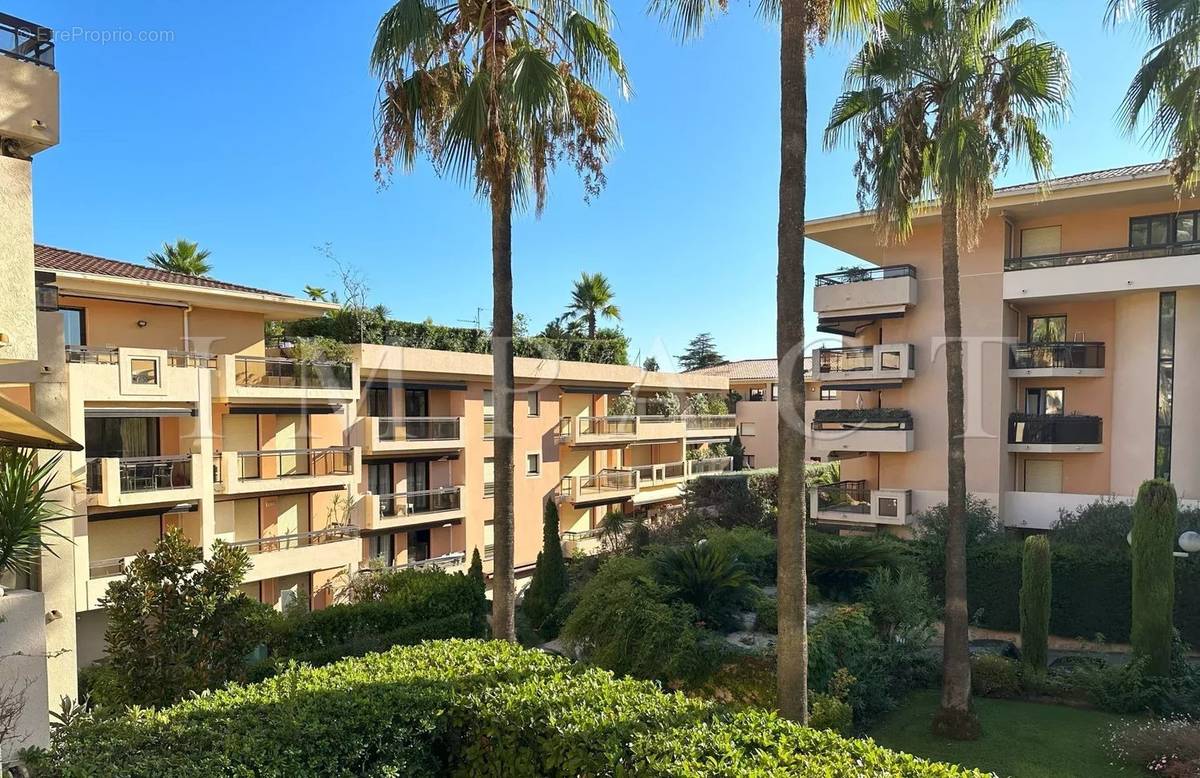 Appartement à CANNES