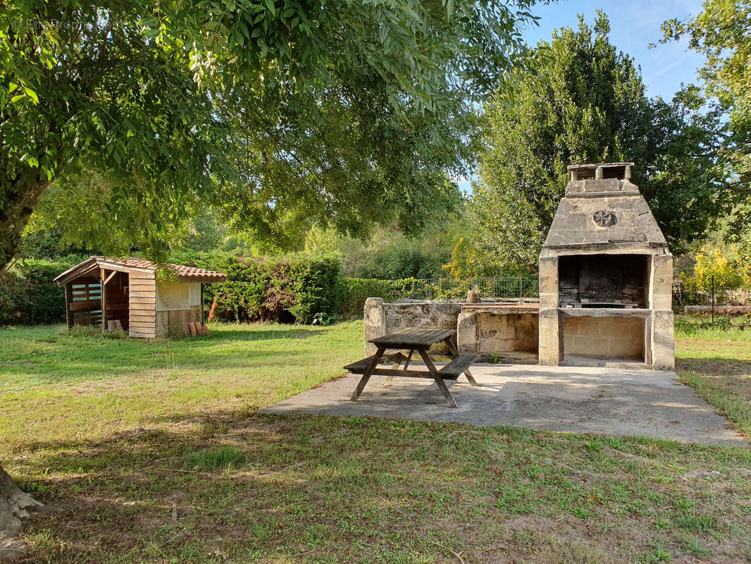 Maison à MONTPON-MENESTEROL