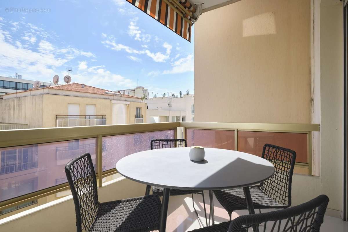 Appartement à CANNES