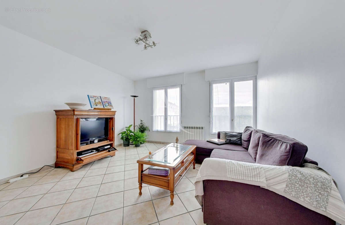 Appartement à OZOIR-LA-FERRIERE