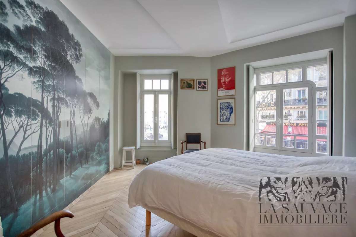 Appartement à PARIS-10E