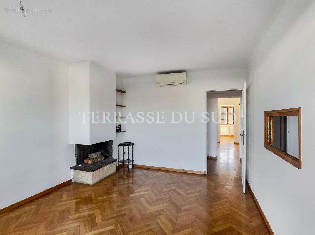 Appartement à MARSEILLE-10E