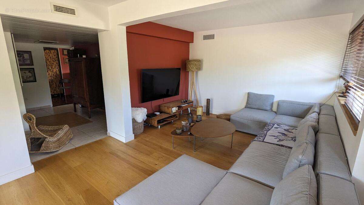 Appartement à MARSEILLE-9E