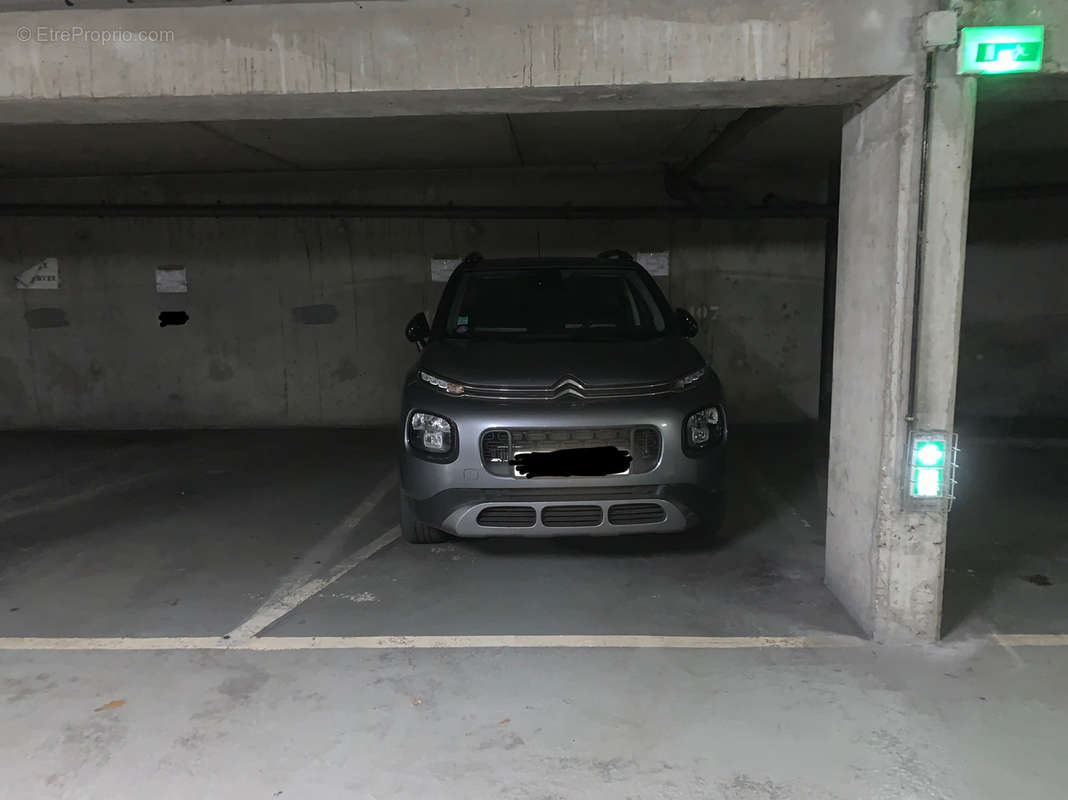 Parking à MONTROUGE