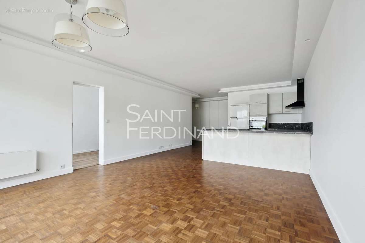 Appartement à NEUILLY-SUR-SEINE