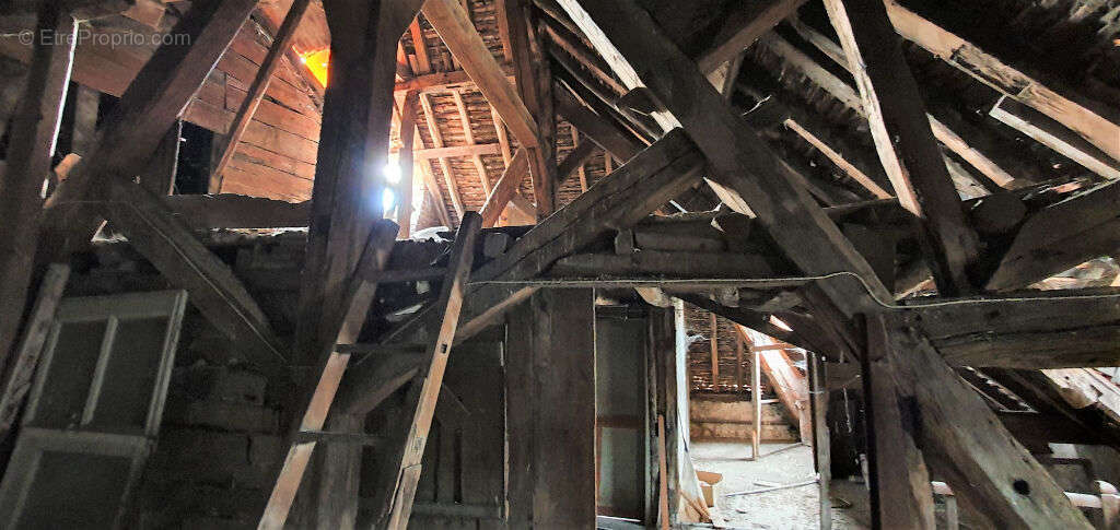 Maison à COSNE-COURS-SUR-LOIRE