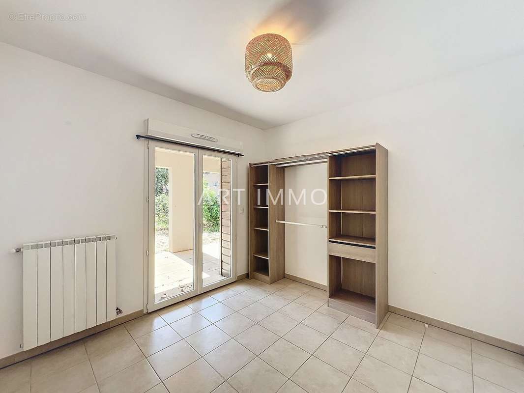 Appartement à ROBION