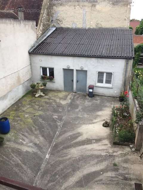 Appartement à BRIENON-SUR-ARMANCON