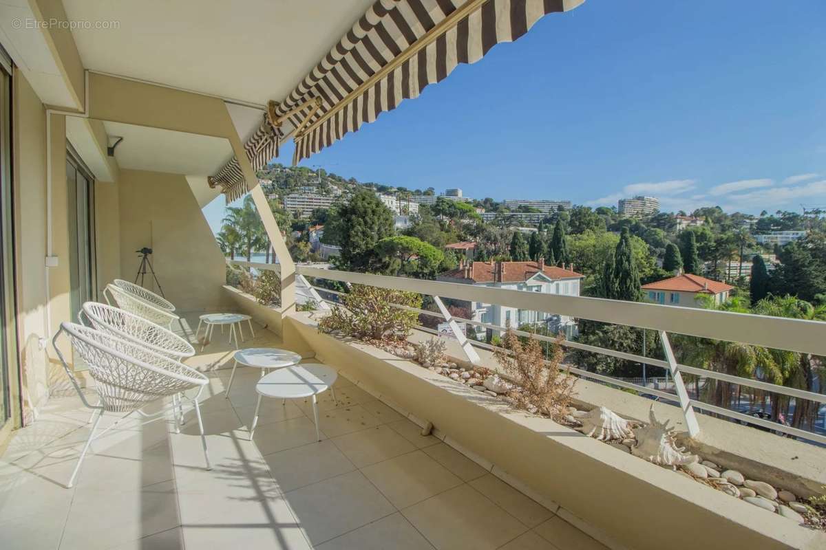 Appartement à CANNES