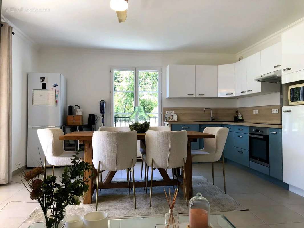 Appartement à ROQUEFORT-LES-PINS