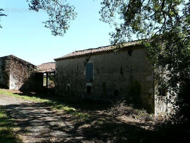 Maison à LA ROMIEU