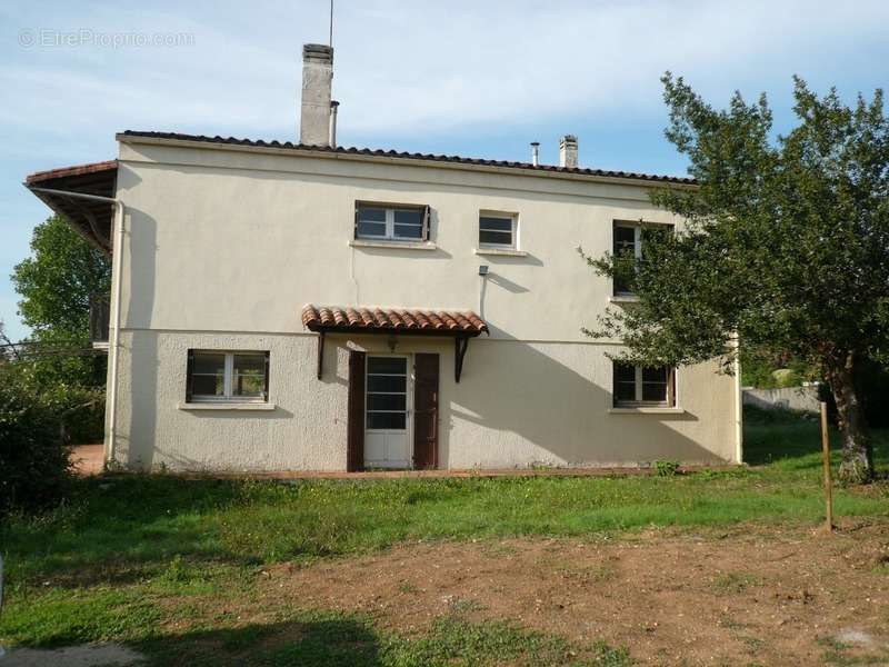 Maison à COGNAC