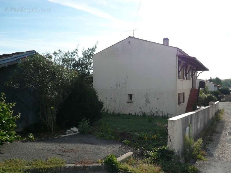 Maison à COGNAC