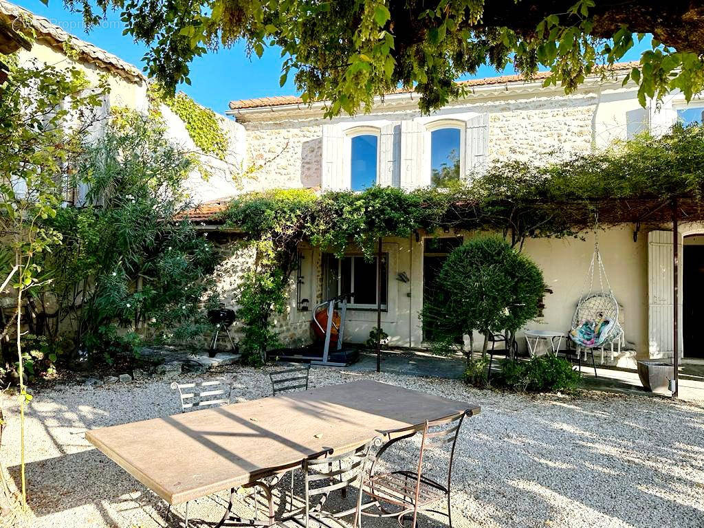 Vente maison avec jardin Camaret sur Aigues (84) : 22 annonces immobilières  à Camaret sur Aigues