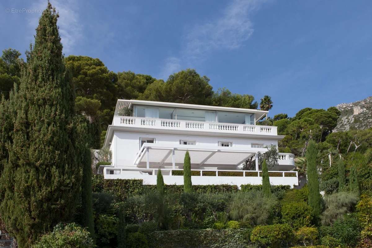 Maison à EZE