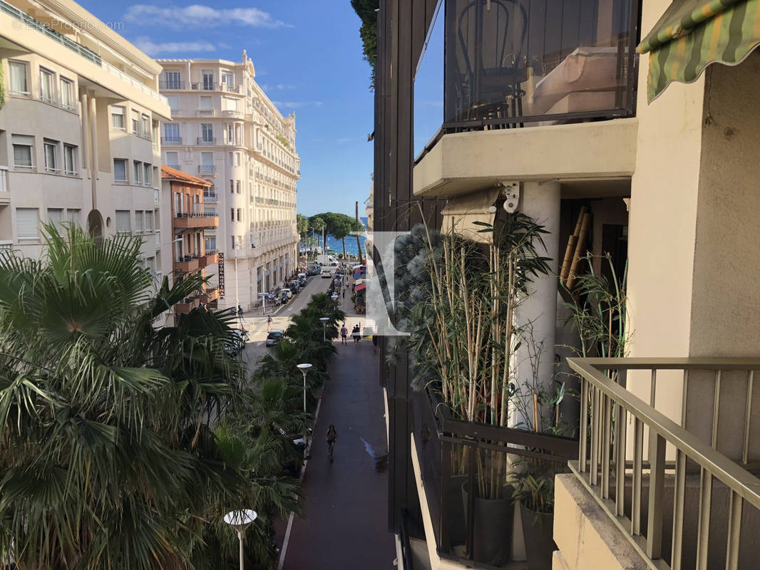 Appartement à CANNES