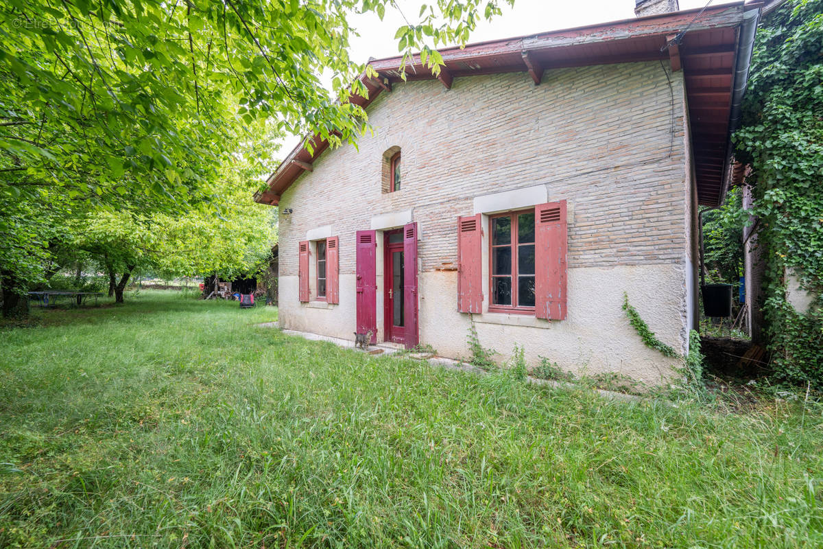 Maison à BELIN-BELIET