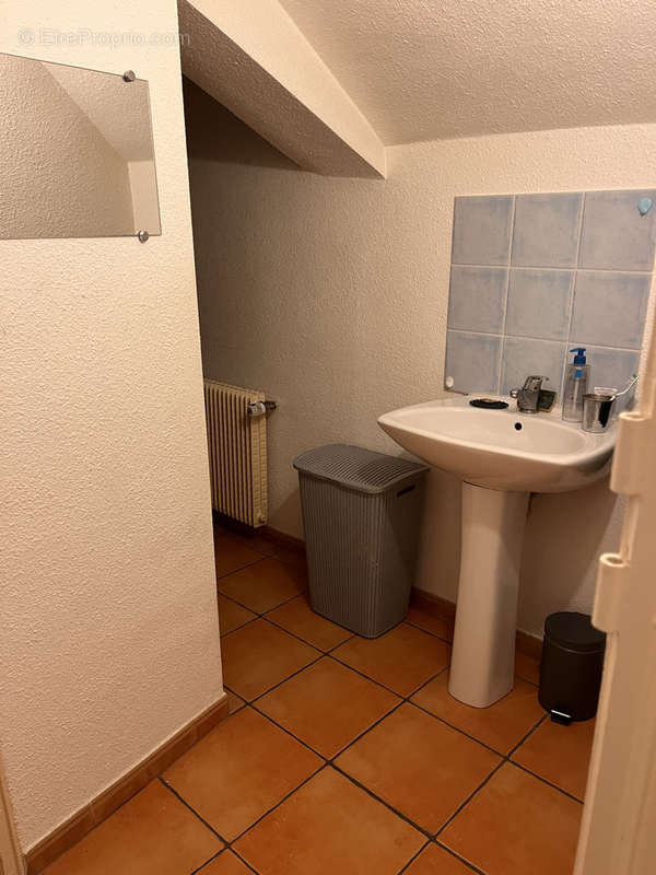 Appartement à BEZOUCE