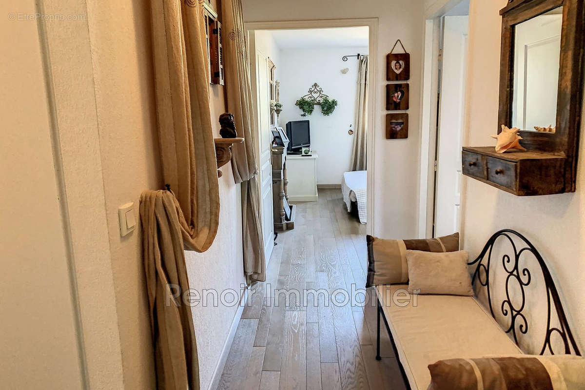 Appartement à VILLENEUVE-LOUBET