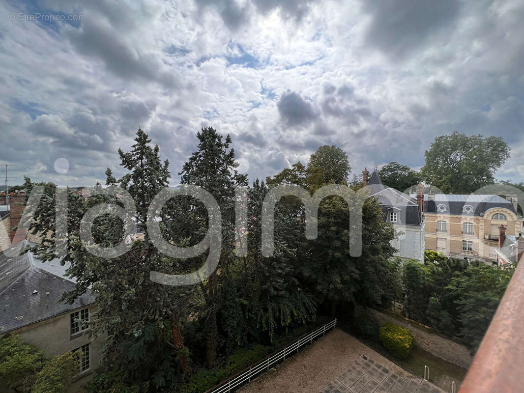 Appartement à FONTAINEBLEAU