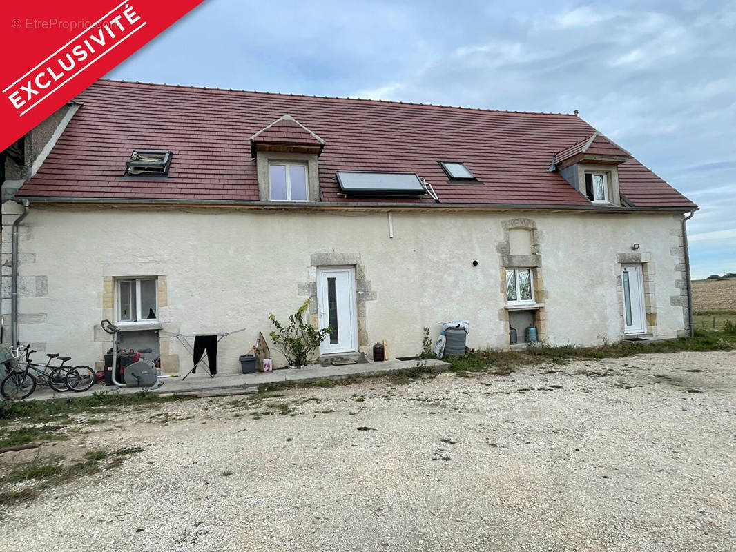 Maison à COSNE-COURS-SUR-LOIRE