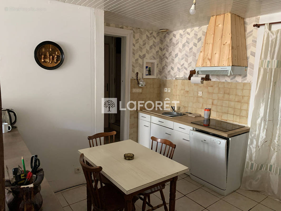 Appartement à SALINS-LES-BAINS