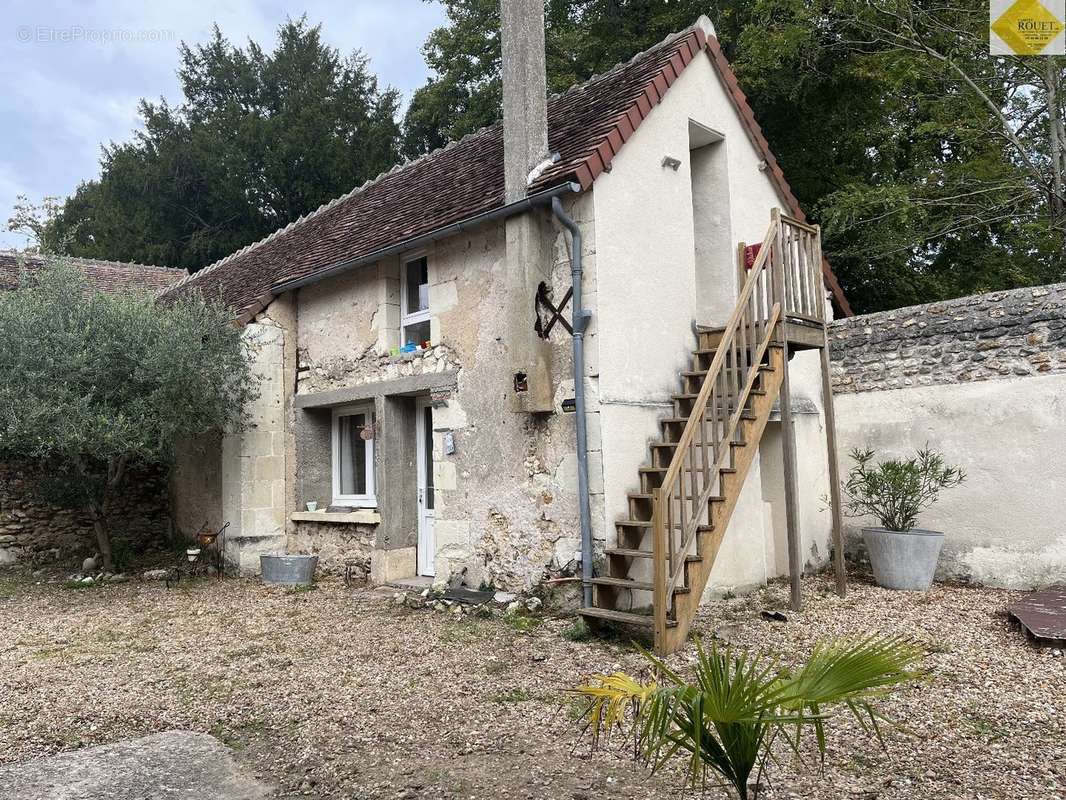 Maison à YZEURES-SUR-CREUSE