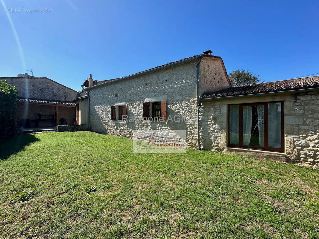 Maison à SAINT-QUENTIN-DE-CAPLONG